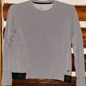 Women's Small, Gray Nike Dri-Fit long sleeve shirt
